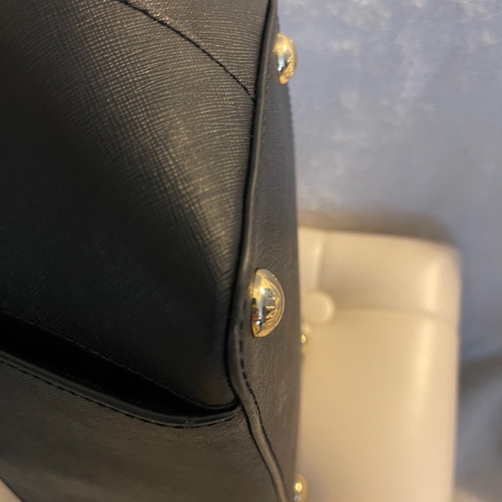 MK Michael Kors Black Shoulder Bag - Picture 13 of 15